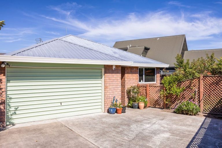 Photo of property in 129 Vagues Road, Northcote, Christchurch, 8052