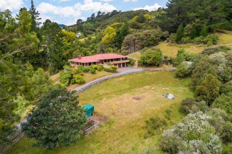 Photo of property in 243 Katherine Mansfield Drive, Whitemans Valley, Upper Hutt, 5371