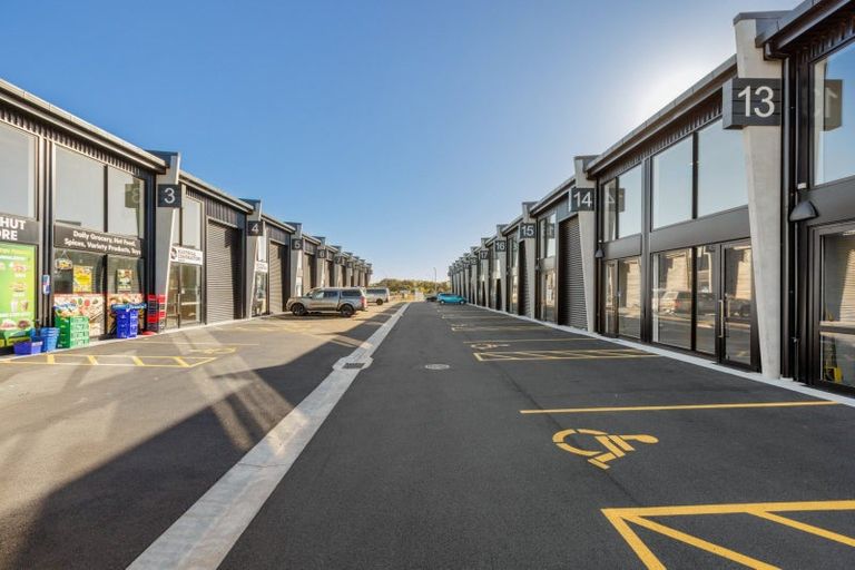 Photo of property in 55 Whati Lane, Henderson, Auckland, 0612