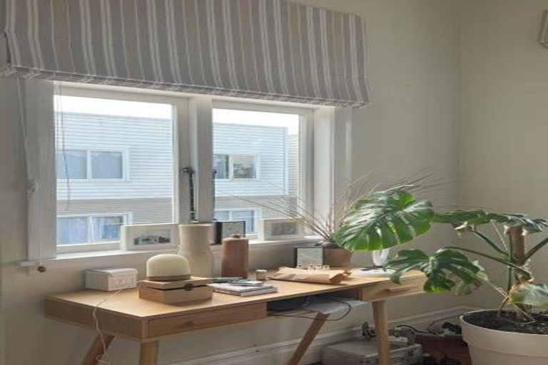 Photo of property in 99 Webb Street, Mount Cook, Wellington, 6011