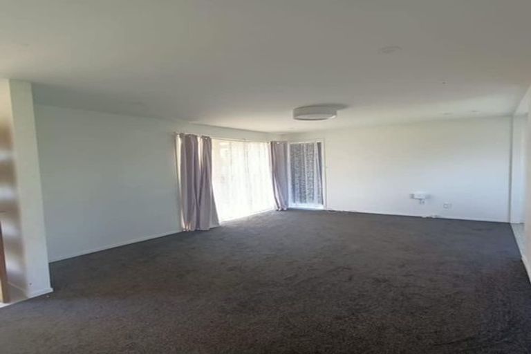 Photo of property in 5 Mckinstry Avenue, Mangere East, Auckland, 2024