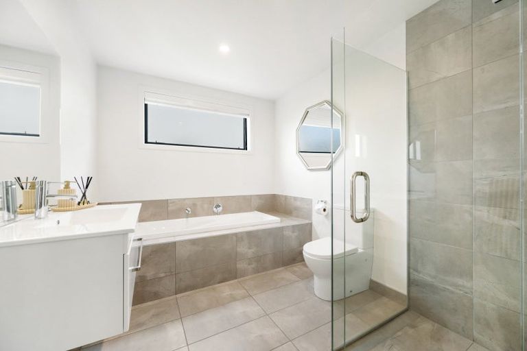 Photo of property in 54 Mount Linton Avenue, Wanaka, 9305