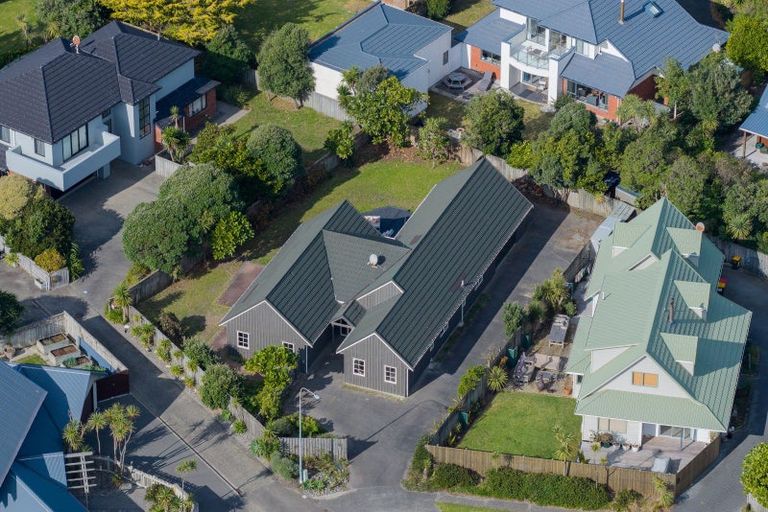 Photo of property in 14 Olliver Grove, Waikanae Beach, Waikanae, 5036