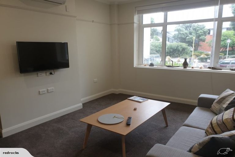 Photo of property in Fountain Court, 48u9 Oriental Parade, Oriental Bay, Wellington, 6011