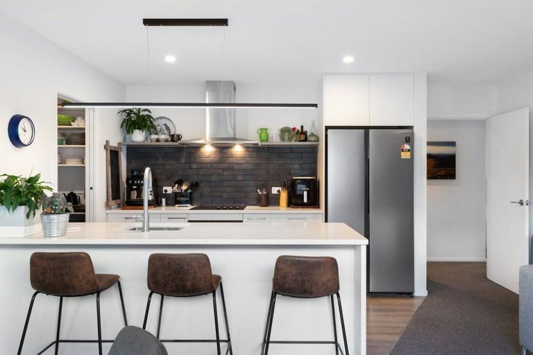 Photo of property in 10 Guano Crescent, Cromwell, 9310