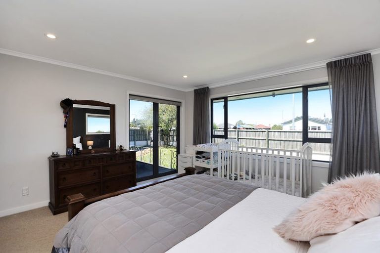 Photo of property in 64 Mcmurdo Street, Tinwald, Ashburton, 7700