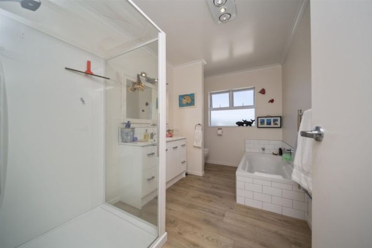 Photo of property in 242b Turuturu Road, Hawera, 4674