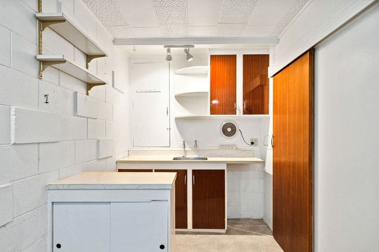 Photo of property in 24 Hartley Terrace, Massey, Auckland, 0614