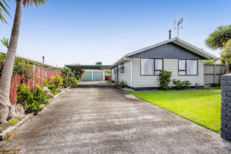 Photo of property in 38 Glamis Avenue, Bell Block, New Plymouth, 4312