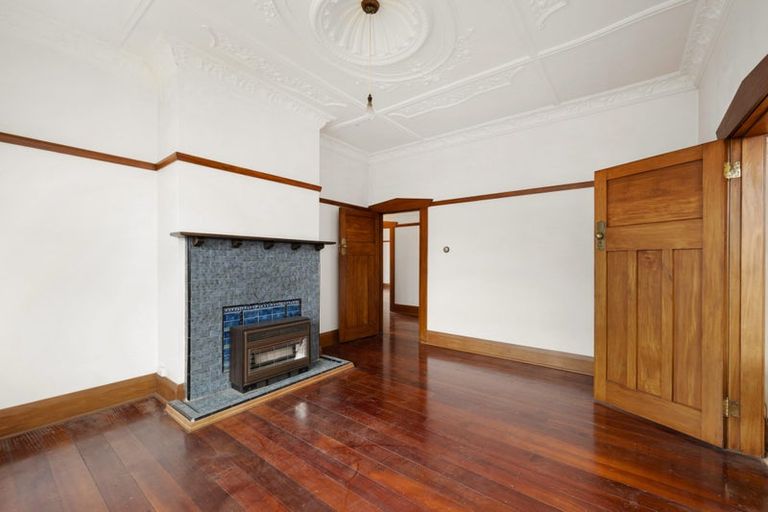 Photo of property in 42 Karepa Street, Brooklyn, Wellington, 6021