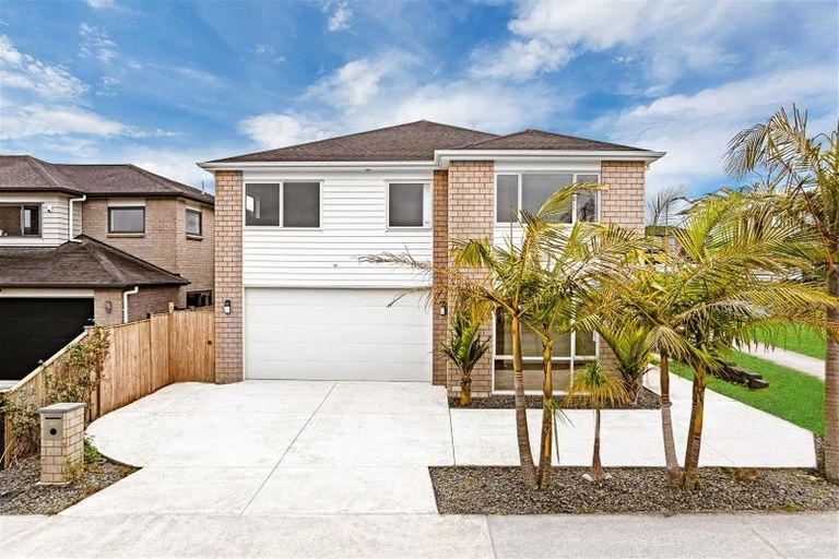 Photo of property in 62 Castlederg Drive, Flat Bush, Auckland, 2019