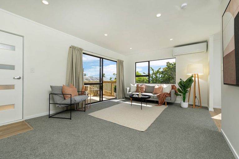 Photo of property in 112c Roberts Road, Te Atatu South, Auckland, 0610