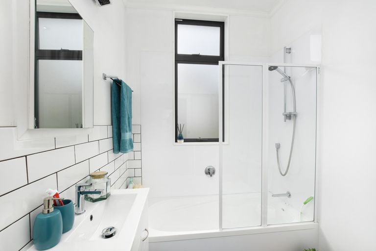 Photo of property in 81 Kaikorai Valley Road, Kaikorai, Dunedin, 9010