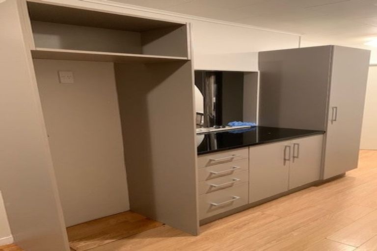 Photo of property in 39 Burbank Avenue, Manurewa, Auckland, 2102