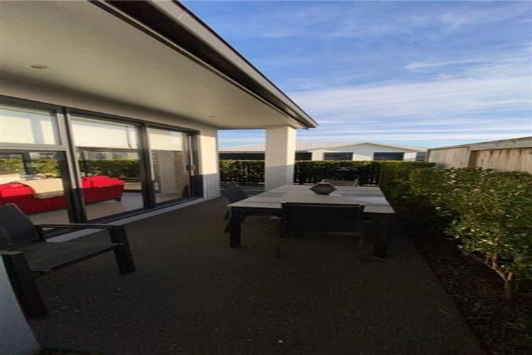 Photo of property in 76 Franks Way, Papamoa Beach, Papamoa, 3118