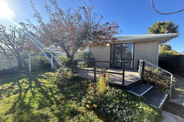 Photo of property in 64 Oriana Crescent, Hornby, Christchurch, 8042