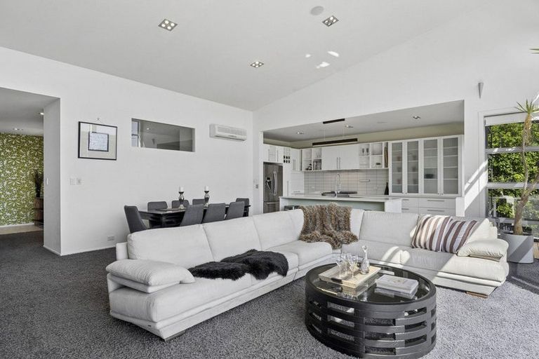 Photo of property in 8a Doon Street, Vauxhall, Dunedin, 9013