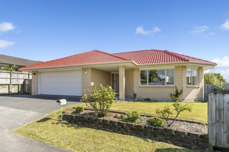 Photo of property in 4 Sandhurst Rise, Henderson, Auckland, 0612