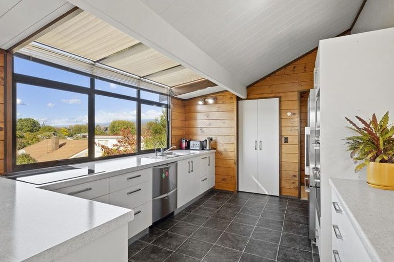 Photo of property in 72a Tukapa Street, Westown, New Plymouth, 4310