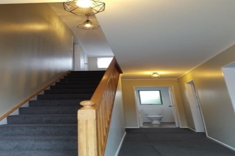 Photo of property in 2/76 Trafalgar Street, Waterloo, Lower Hutt, 5011