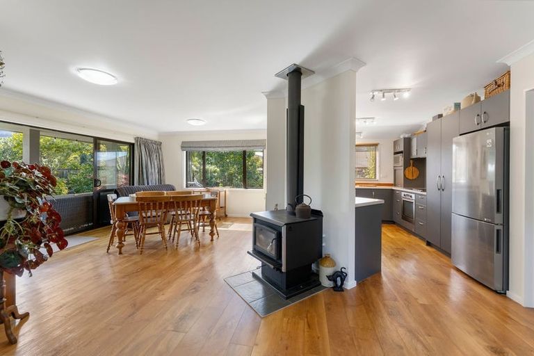 Photo of property in 8a Angus Place, Wakefield, 7025