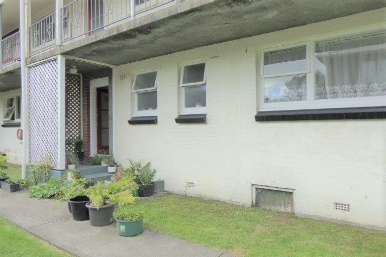 Photo of property in 4/94 Pharazyn Street, Melling, Lower Hutt, 5010