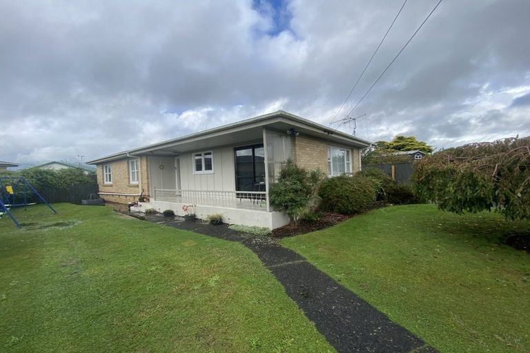 Photo of property in 16 Coleridge Drive, Enderley, Hamilton, 3214