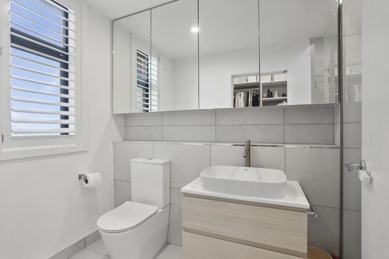 Photo of property in 45b Hudson Bay Road, Hobsonville, Auckland, 0616