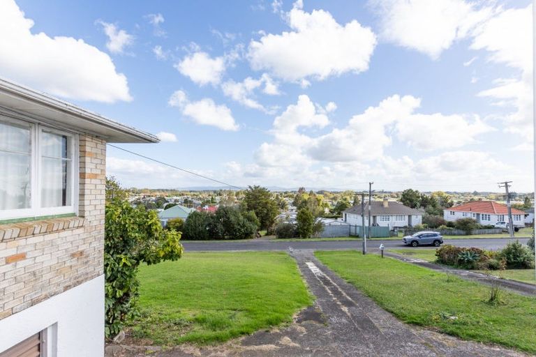 Photo of property in 1 Cullen Street, Paeroa, 3600