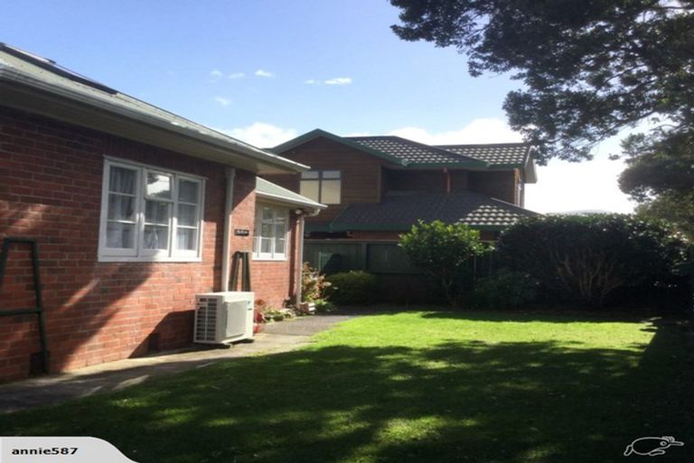 Photo of property in 42 Hinau Street, Woburn, Lower Hutt, 5011