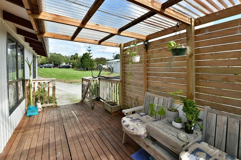 Photo of property in 44a Rautawhiri Road, Helensville, 0800