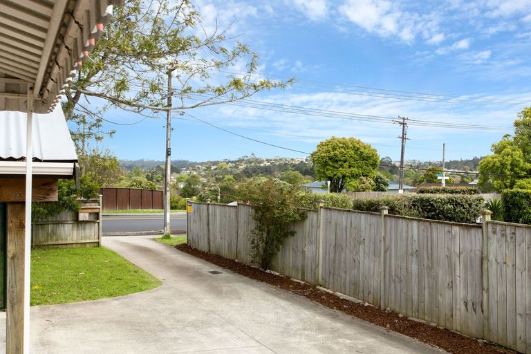 Photo of property in 145 Rathgar Road, Henderson, Auckland, 0610