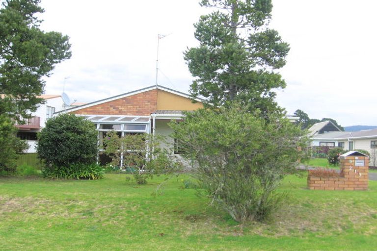 Photo of property in 213 Mary Road, Whangamata, 3620