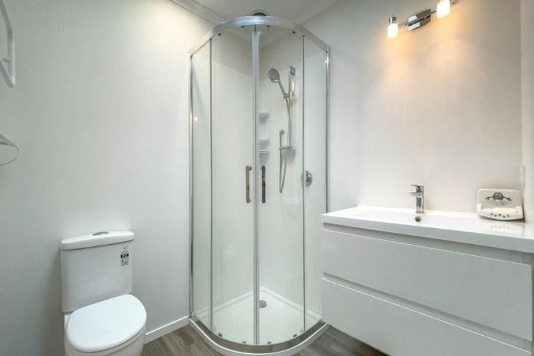 Photo of property in 15 Orchard East Road, Ngatea, 3503