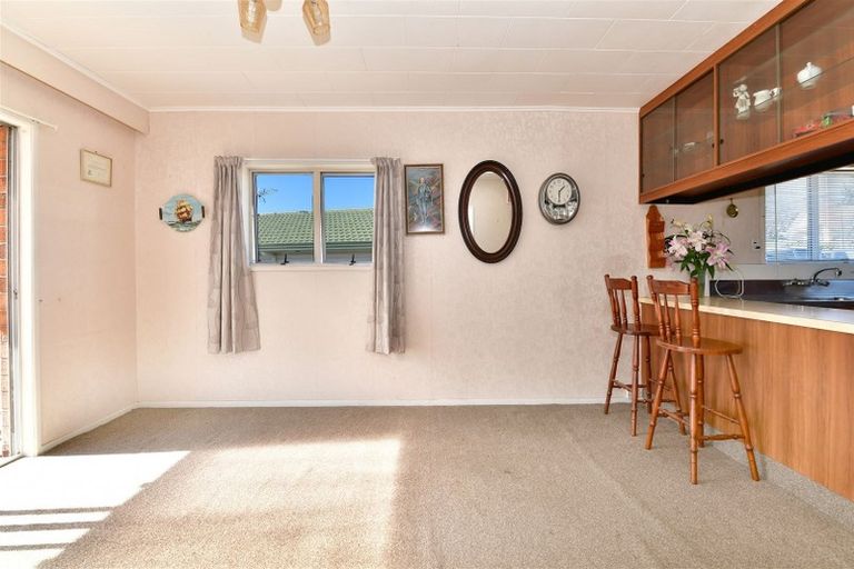 Photo of property in 8 Kathy Terrace, Stanmore Bay, Whangaparaoa, 0932