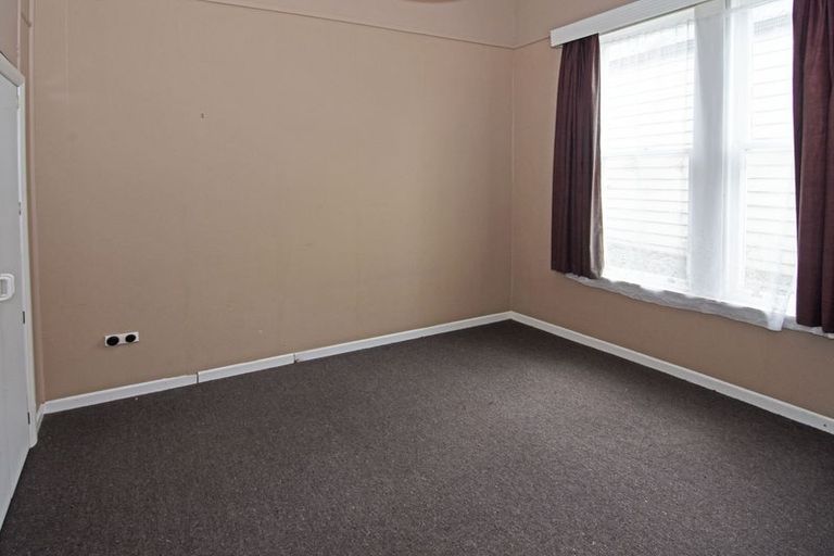 Photo of property in 107 Lincoln Road, Masterton, 5810