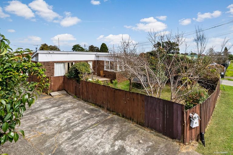 Photo of property in 15 Station Road, Takanini, 2112