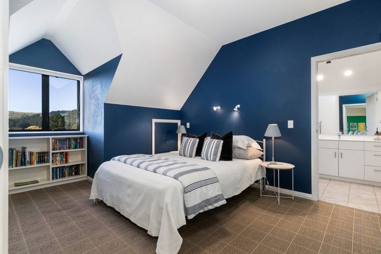 Photo of property in 23a Hyndhope Road, Kennedys Bush, Christchurch, 8025