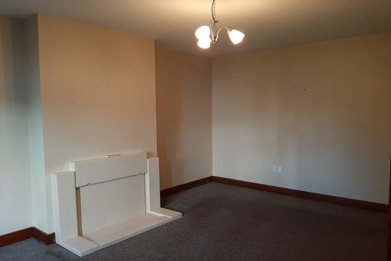 Photo of property in 118 Holly Road, St Albans, Christchurch, 8014