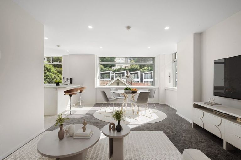 Photo of property in Jerningham Apartments, 20 Oriental Terrace, Oriental Bay, Wellington, 6011