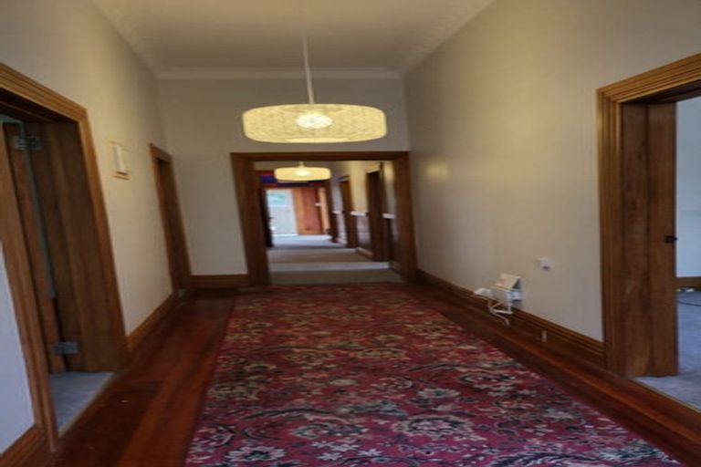 Photo of property in 130 Tasman Street, Mount Cook, Wellington, 6021