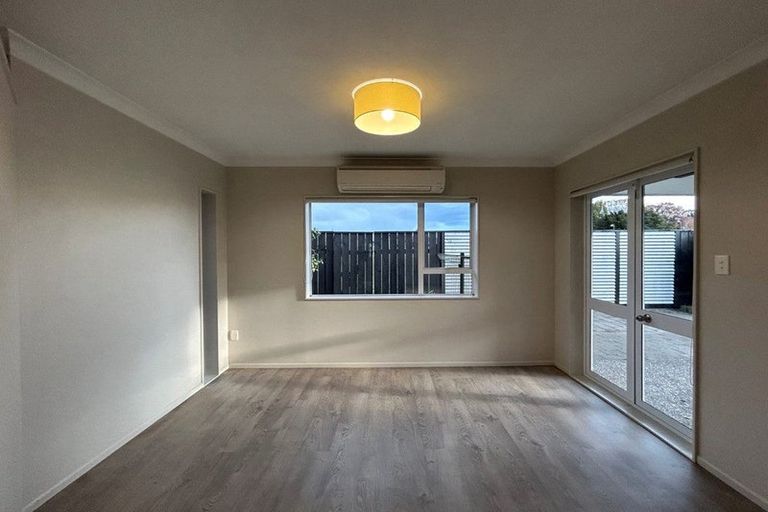 Photo of property in 17 Whiting Crescent, Greenmeadows, Napier, 4112