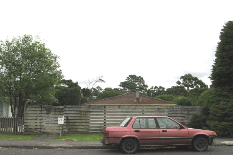 Photo of property in 33 Flaxdale Street, Birkdale, Auckland, 0626