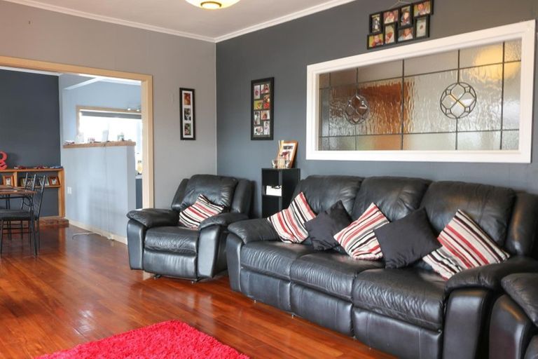 Photo of property in 74 King Street, Waiuku, 2123