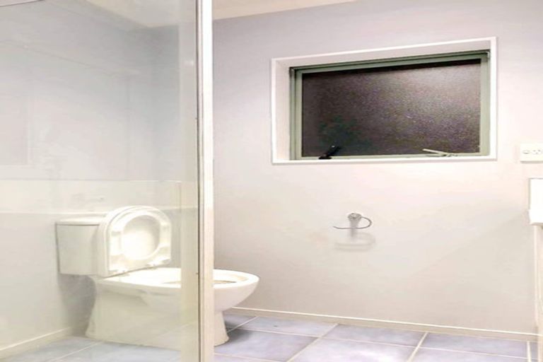 Photo of property in 14 Ruze Vida Drive, Massey, Auckland, 0614