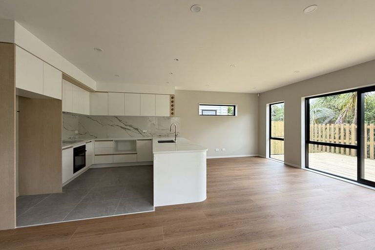 Photo of property in 25c Withers Road, Glen Eden, Auckland, 0602