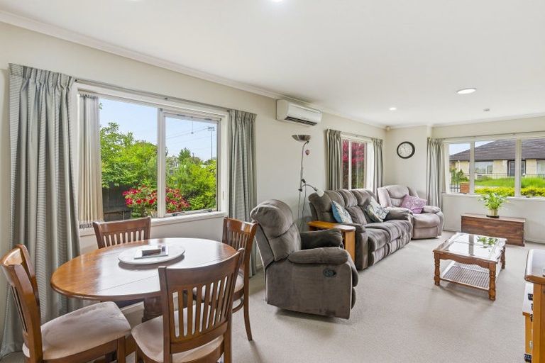 Photo of property in 63 Weraroa Road, Levin, 5510