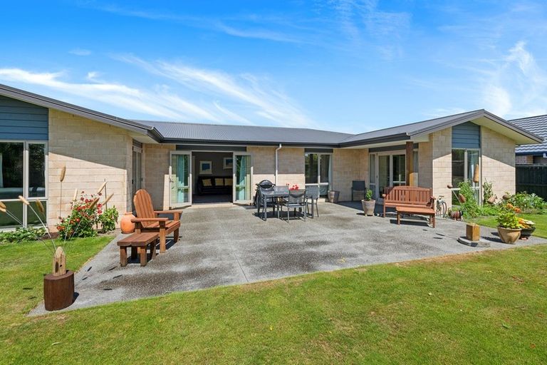Photo of property in 5 Matisse Close, Rolleston, 7614