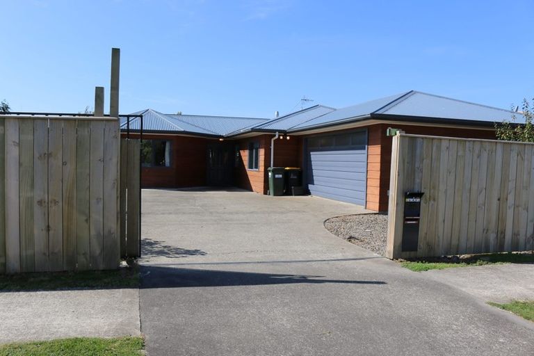 Photo of property in 35 Sherwill Street, Feilding, 4702