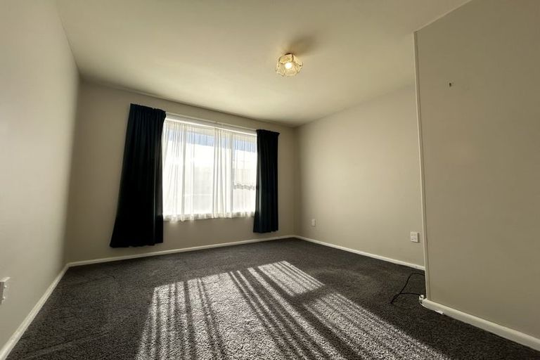 Photo of property in 64 Oriana Crescent, Hornby, Christchurch, 8042